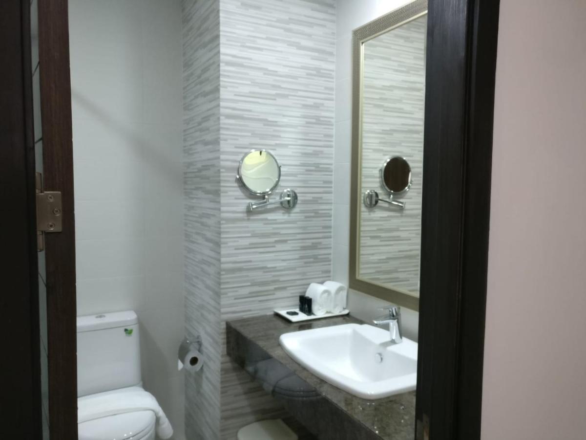 Club Mahindra Mac Boutique Hotel Bangkok Kültér fotó